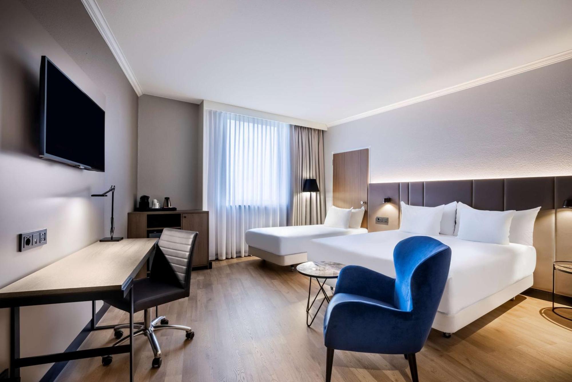 Nh Luxembourg Airport Hotel Niederanven Екстериор снимка