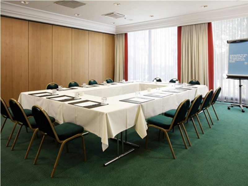 Nh Luxembourg Airport Hotel Niederanven Екстериор снимка
